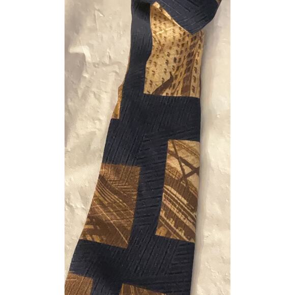 Vintage Metropolitan Museum of Art Silk Tie Abstract Architectural Pattern - Picture 7 of 10